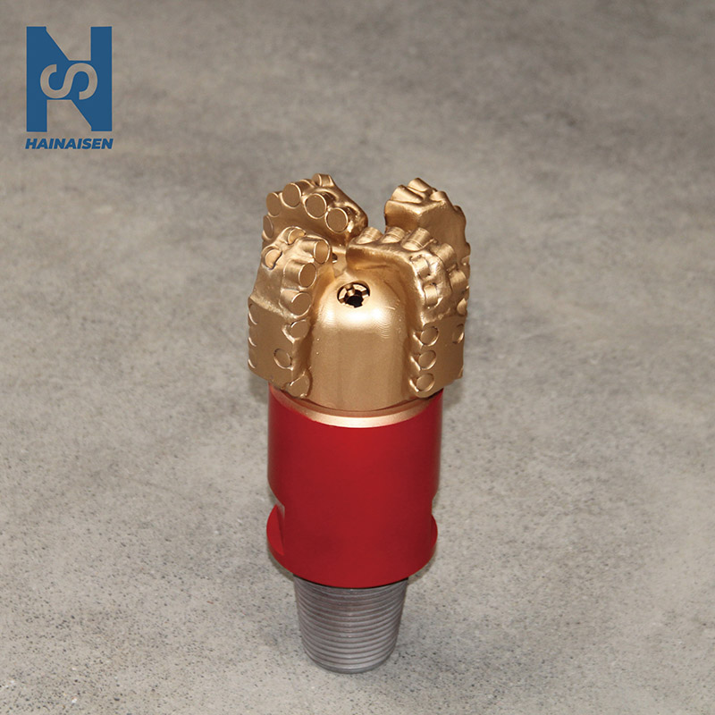 Four Blade Wing Oil Drilling Tool